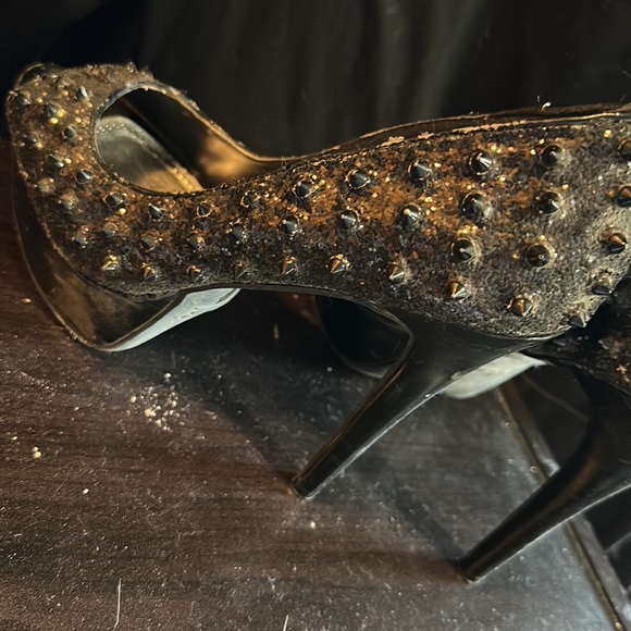 Closet clean out!! - Picture 7 of 8